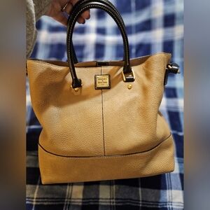 Dooney & Bourke Tote